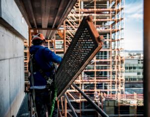 scaffolding worker