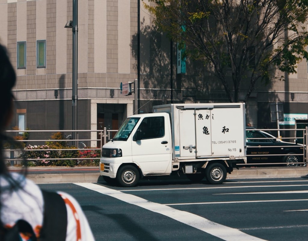 delivery van driver
