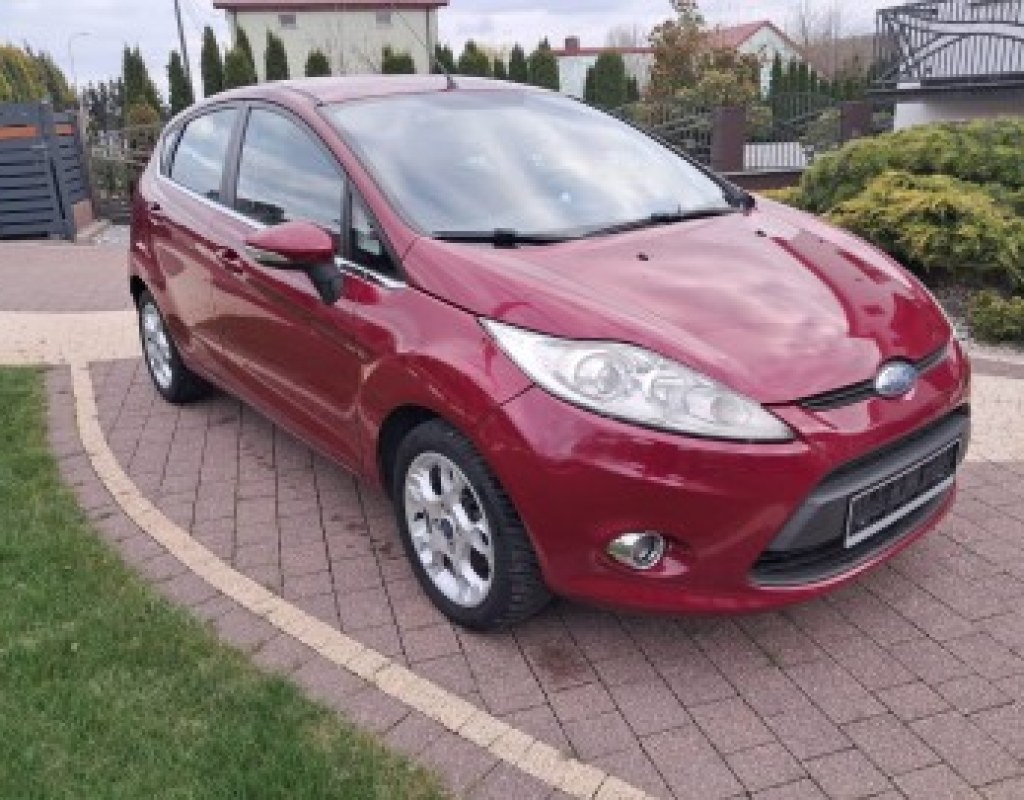 ford fiesta car