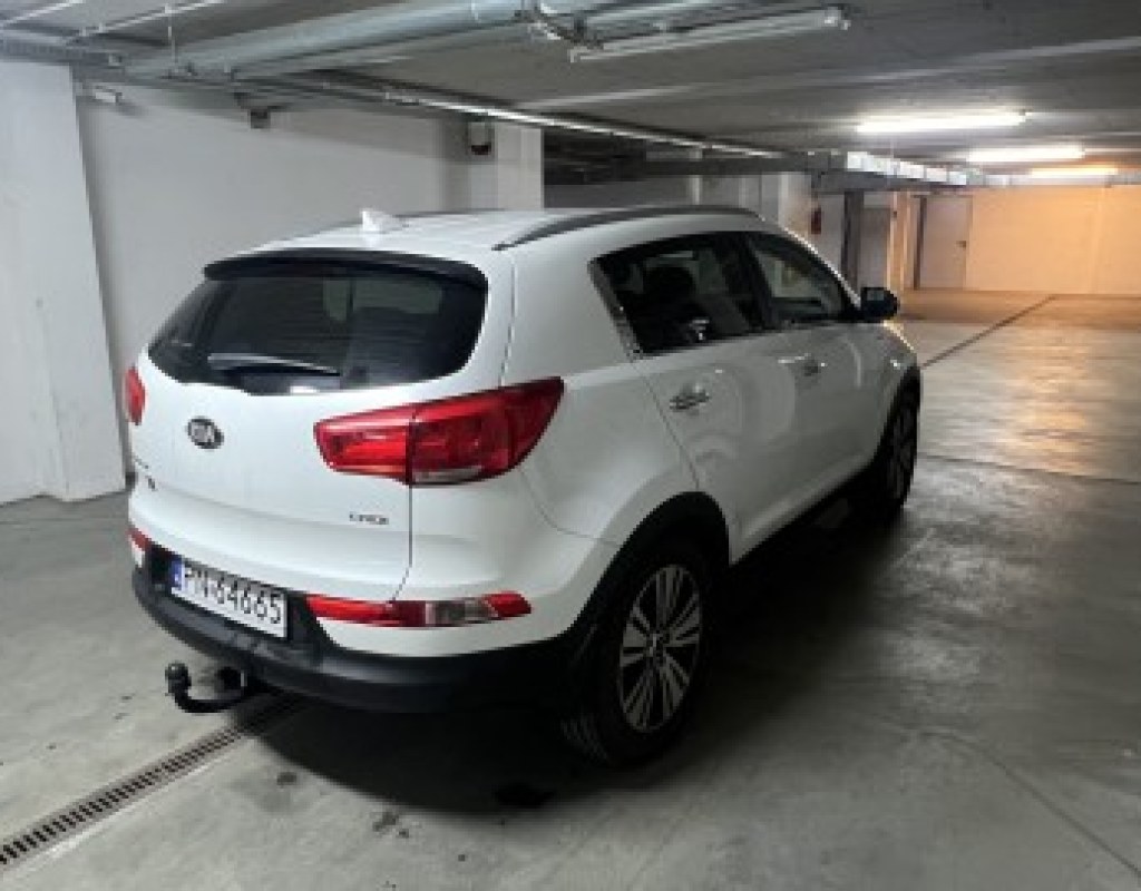 kia sportage car