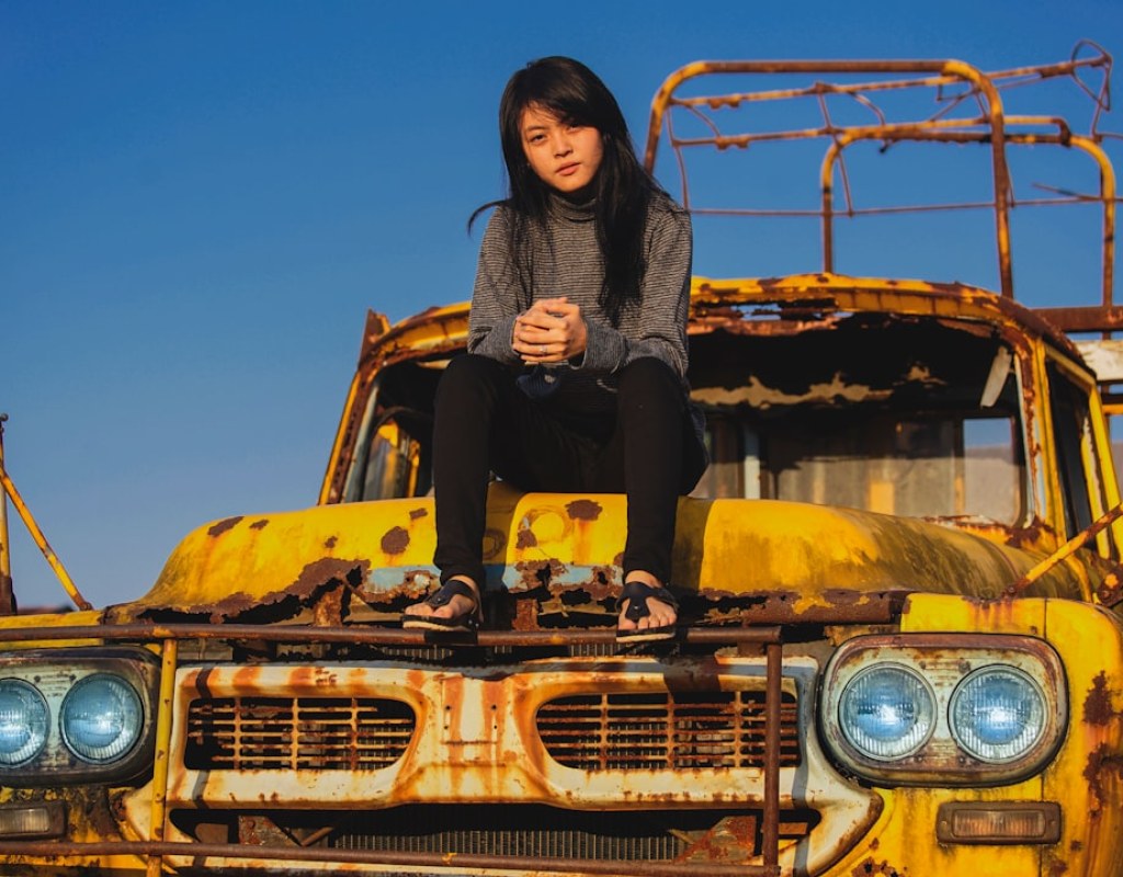 car scrapyard worker