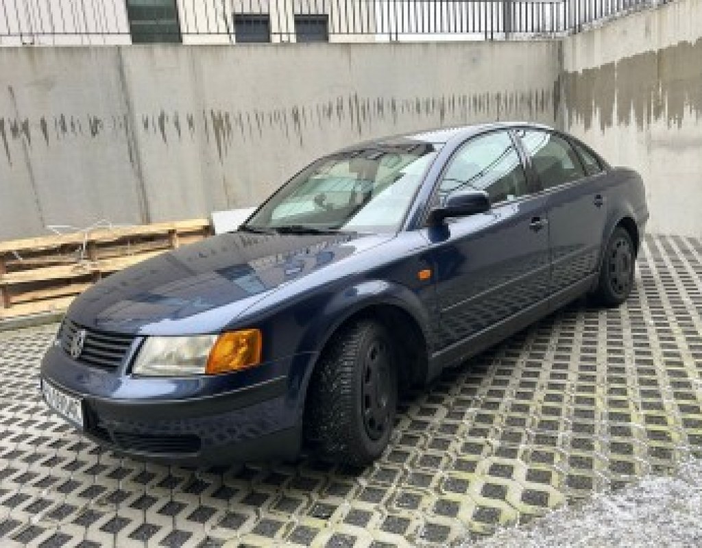 volkswagen passat sedan